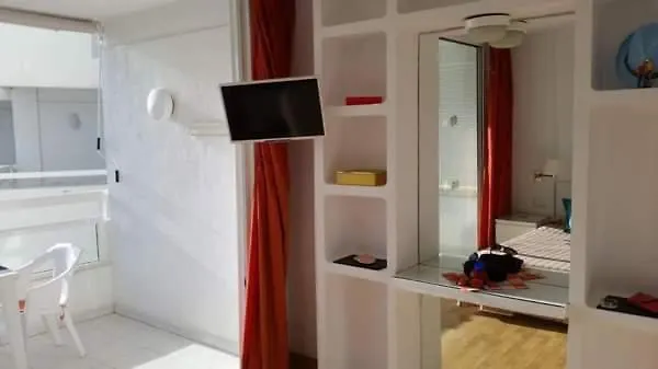 Coqueto Estudio Con Piscina Y Parking Privado Apartment Playa de las Americas